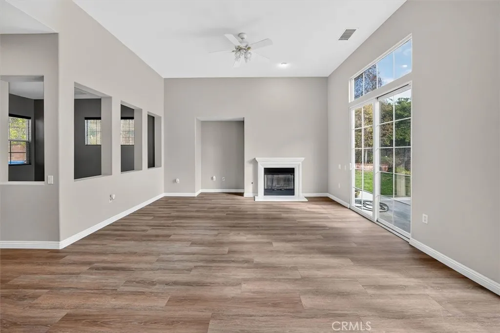 23705 Western Cedar Court, Valencia, California 91354 home-pic-7